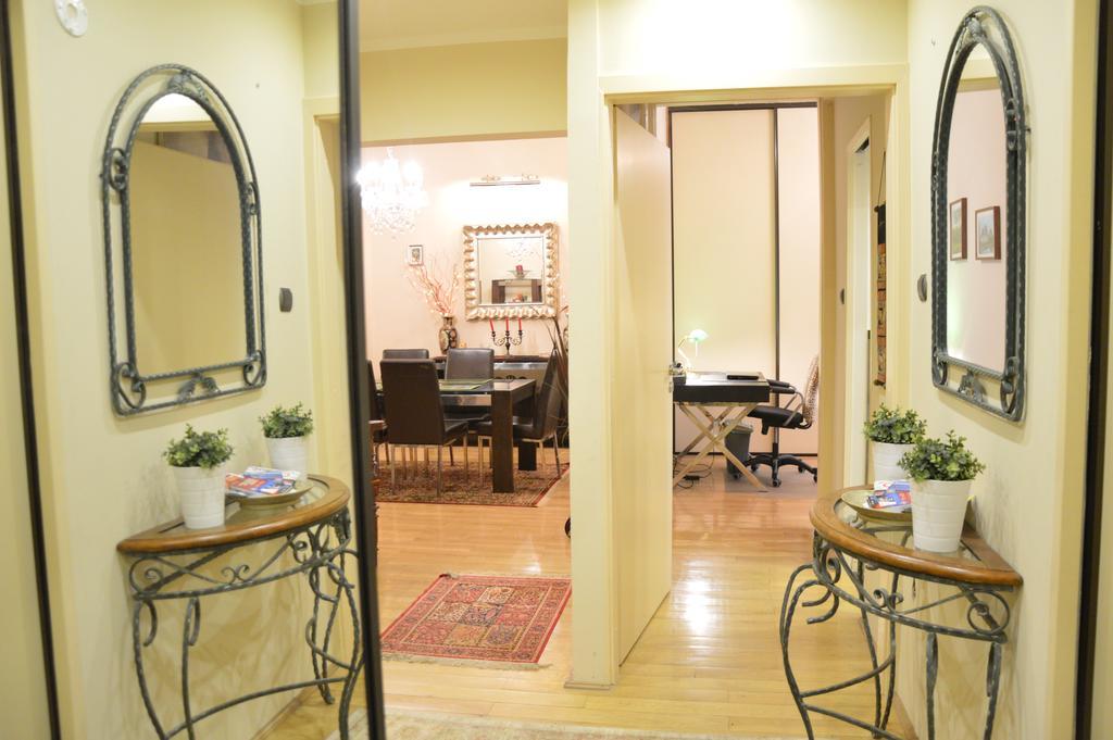 Classic Flat At Basilica Budapest